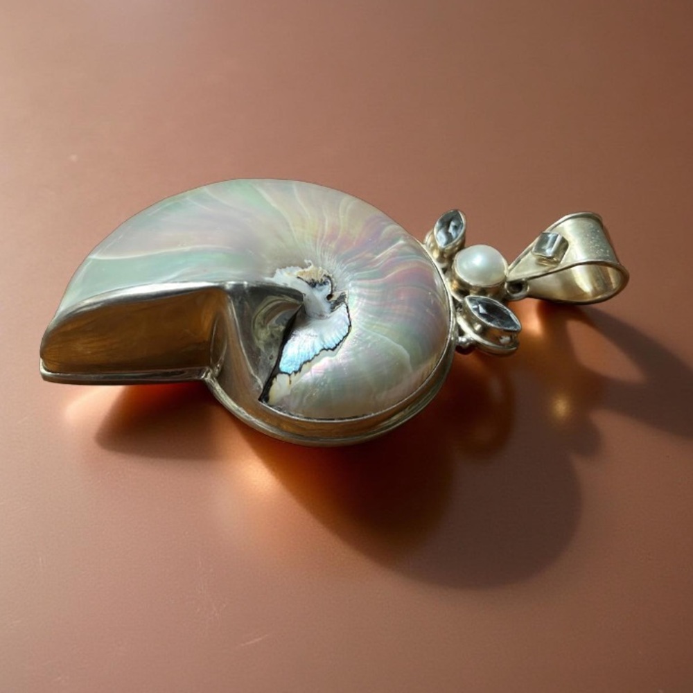 This is a Large Pendant 925 sterling silver mother-of-pearl nautilus shell - Picture 4 of 8